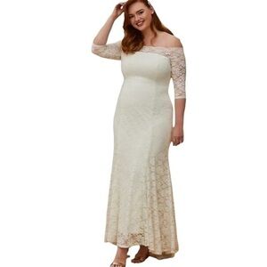 TORRID IVORY LACE OFF SHOULDER FIT & FLARE WEDDING DRESS